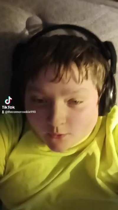 Why the fuck am I like this (I'm 13 if you wondering)