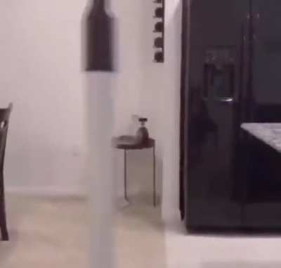 Hol up