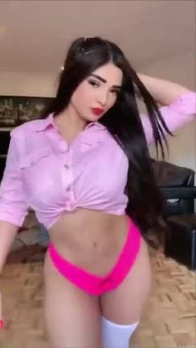 Anhastacia Fox