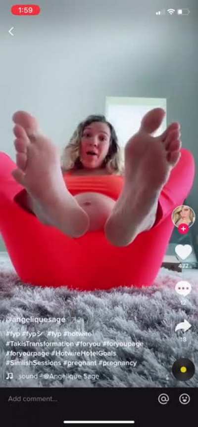 Toes &amp;amp; soles 😍