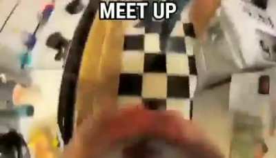 MEET UP