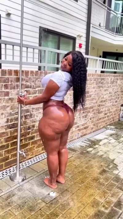 💦