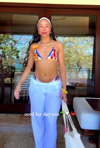 👙🍑