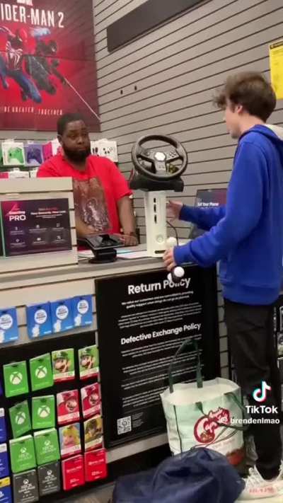 Influencer tries to sell a &ldquo;virtual reality device&rdquo; to GameStop employee
