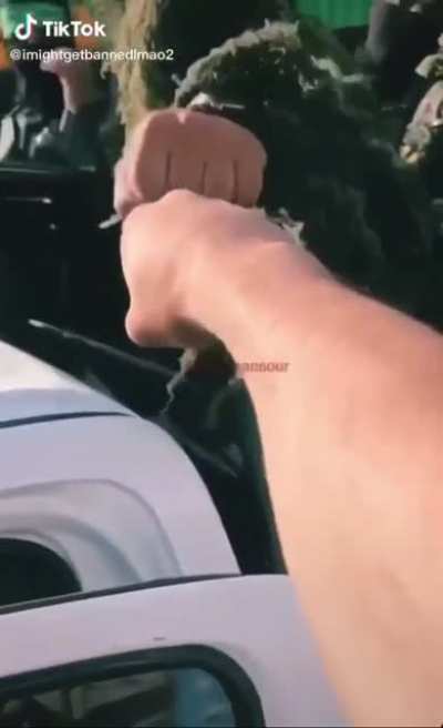 👑
