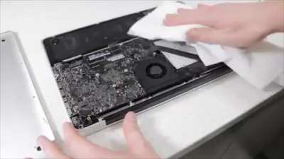 How to repair water damaged laptop
