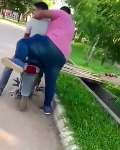 Don&rsquo;t get drunk while in motorcycle