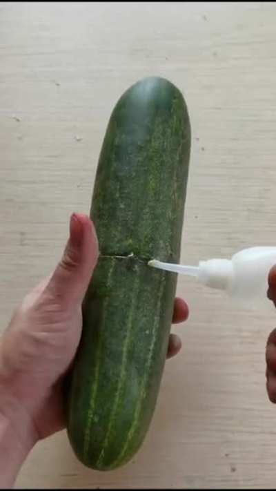 Pov:* est&aacute;s en 2019 viendo un video del chino reparando la taza del ba&ntilde;o con Maruchan *