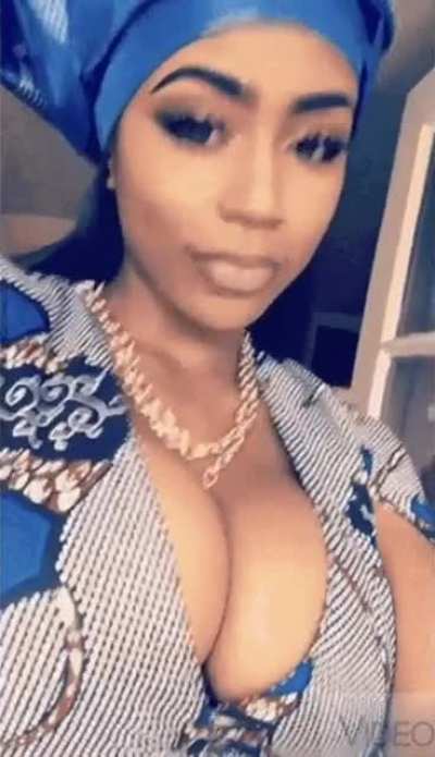 That necklace is having the time of its life
