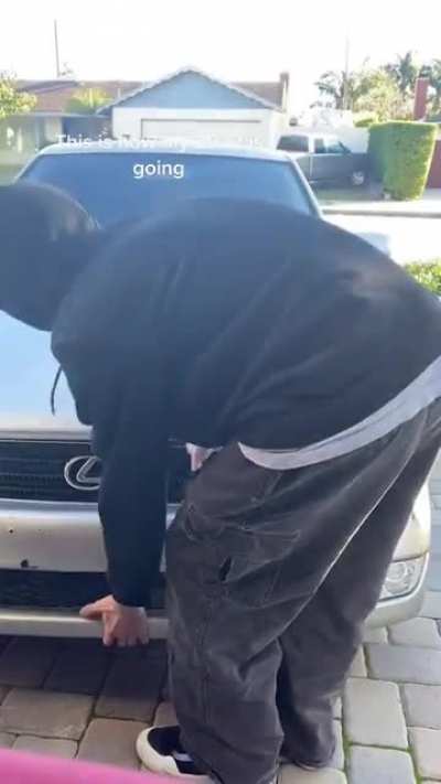 WCGW not fixating the hood right
