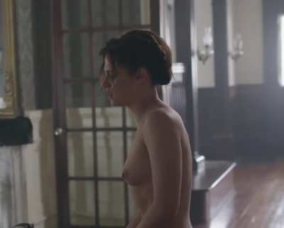Kristen Stewart - Lizzie