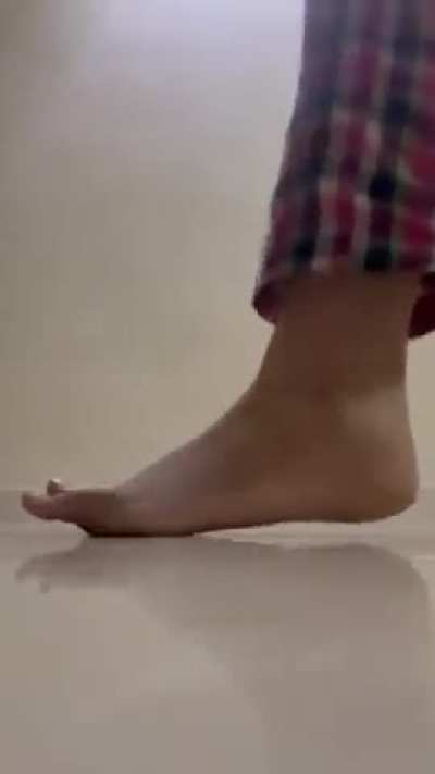 This Pakistani Foot Queen makes quick &amp;amp; easy work of a small &amp;amp; pathetic caterpillar! Nothing can survive being crushed beneath her barefeet... 😈