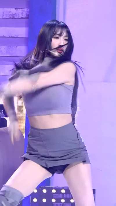 TWICE - Momo