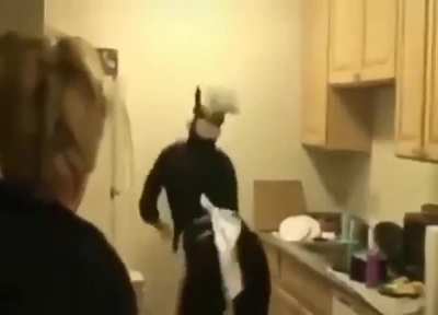 &Agrave; rumores que almguas pessoas est&atilde;o procurando esse video.