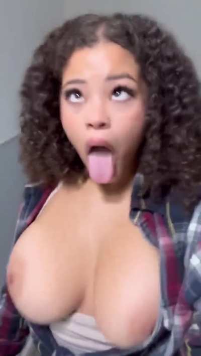 DO you like lightskins