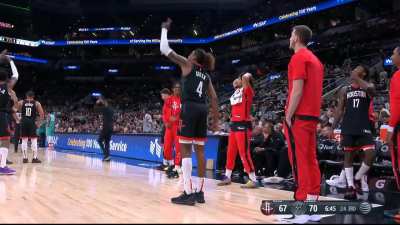 [Highlight] Sengun posterizes Collins (who goes down very hard) but gets called for the offensive foul. Silas challenges.