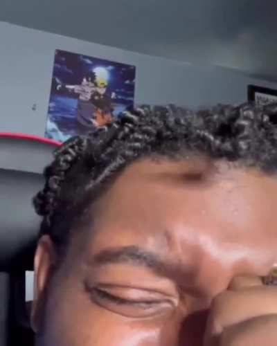I'm fuckin WHEEZING 