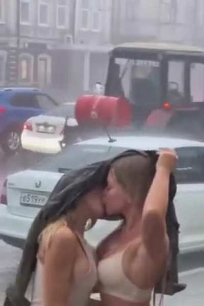 Lesbians in Russia :