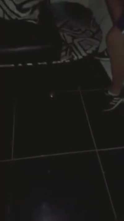 No escuchen ghostemane a las 3 (culo)