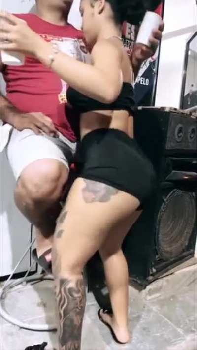 She's so damn sexy