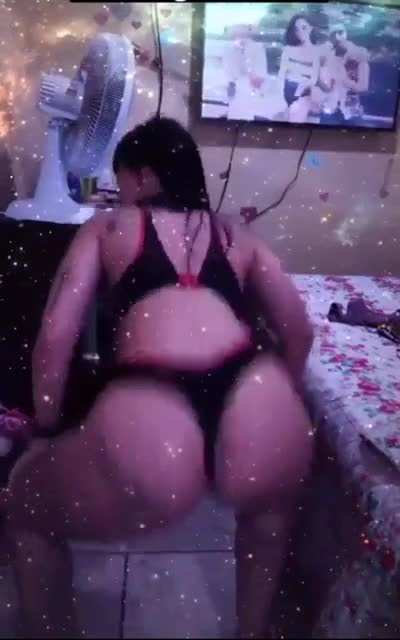 Jhenifer Kut Kut