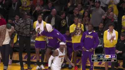 [Highlight] 37-year old man takes off in transition for the massive throwdown