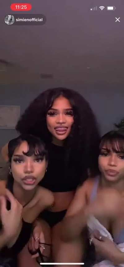 simienofficial live (girl on right)
