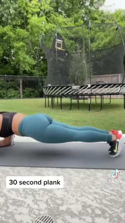 Biannca working out