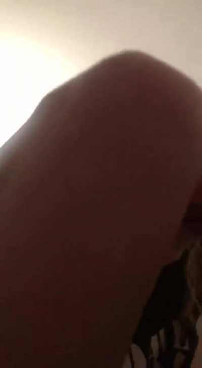 This girl takes her fingering seriously