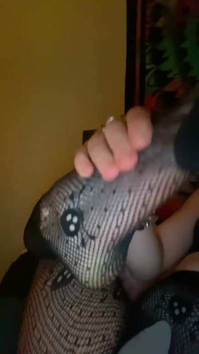 some sexy fishnets 😉