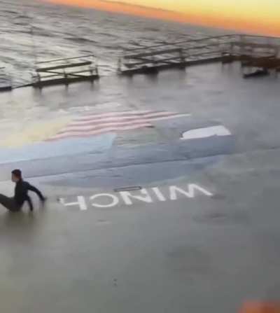 The worst basketball field you&rsquo;ll ever sea 🌊🏀