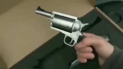 Revolver goes pew pew