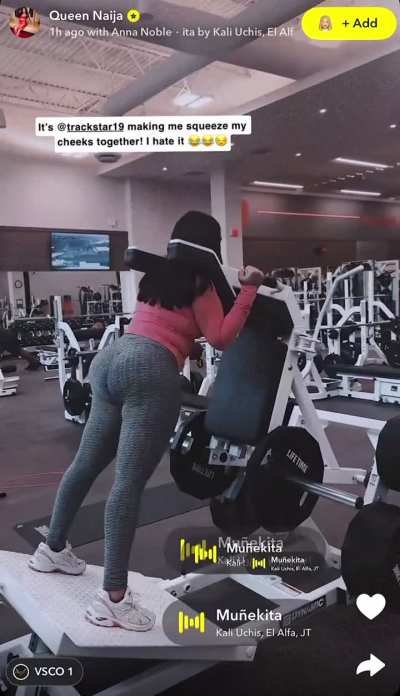 Queen Naija thick 😮&zwj;💨