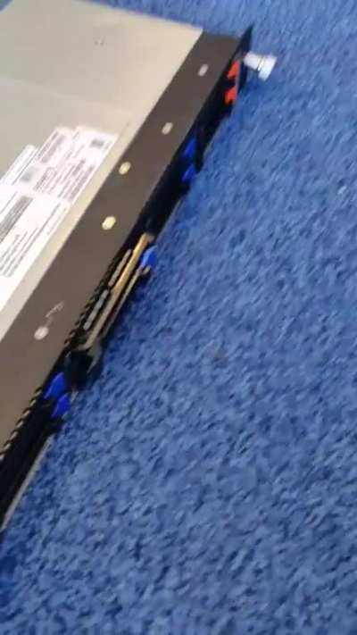 How to properly install SSD on server
