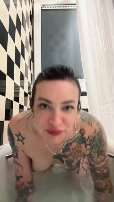 I&rsquo;m celebrating Easter with a quick soak
