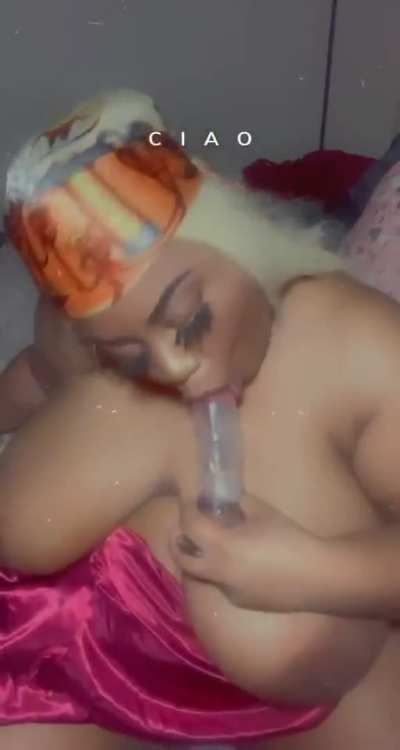 Dildo Huge Tits