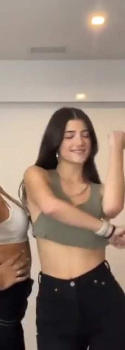 her tits 😍😍