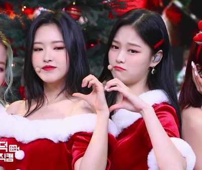 Olivia Hye & Hyunjin