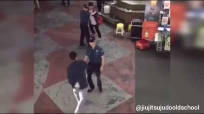 Judo throws in street fights - video compilation