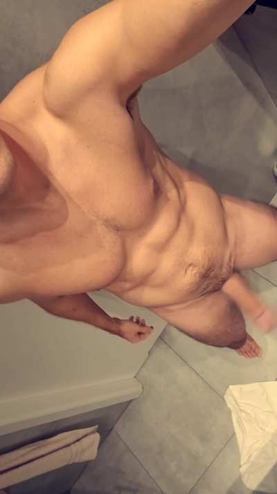 It's gonna be a hot shower (33)