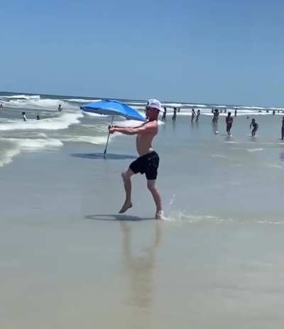 This man have a triple guts for doing things like that.