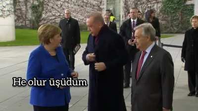 Hepimiz stresliyiz biraz g&uuml;lelim