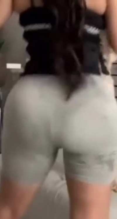 😁