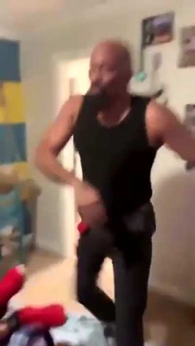 Father&rsquo;s reaction to his son making the middle school basketball team. Amazing!
