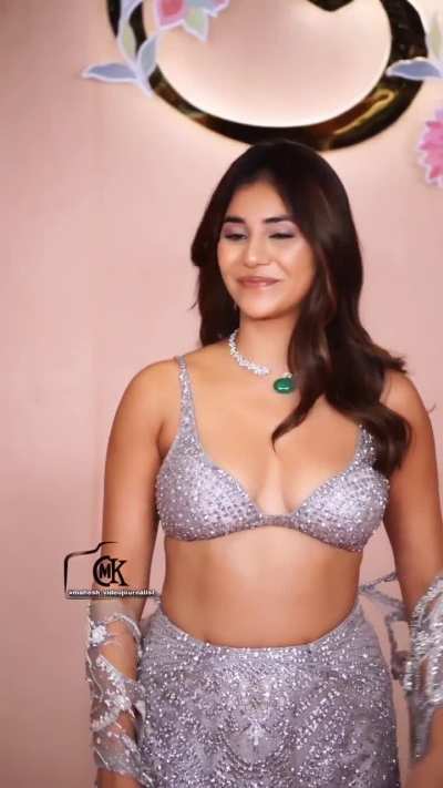 Radhika Seth 