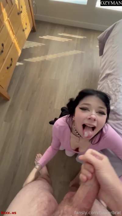 Goth queen getting covered after deepthroating it
