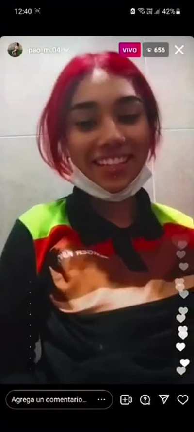 flash boobs
