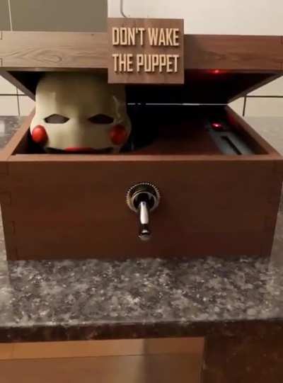 N&atilde;o acorde o puppet 