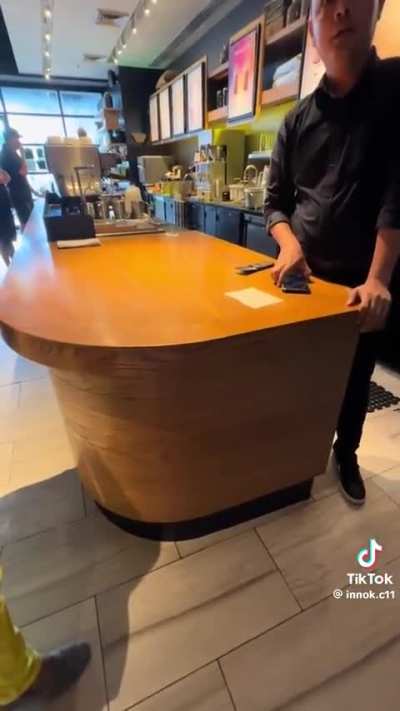 Starbucks Kalayaan