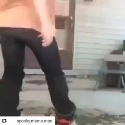 mah shoes untied